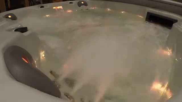 Hero Spa Poster Banheira de hidromassagem: 7 benefícios para o corpo e a mente